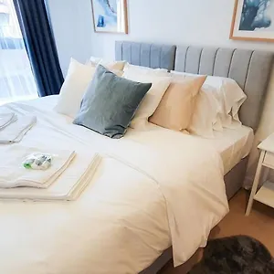 Lovely Flat In Kiln Close With Free Parking Apartment Gloucester